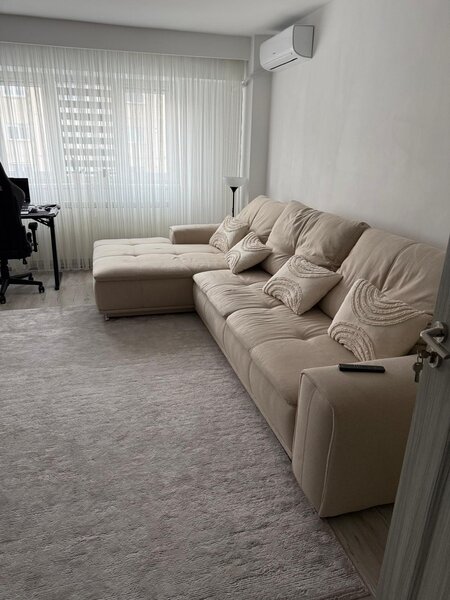 Parc Sebastian, apartament decomandat, 3 camere, 2 gr. sanitare, anul 2001.