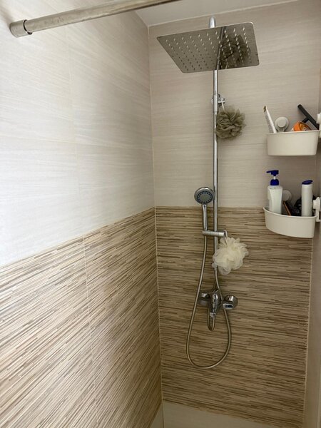 Parc Sebastian, apartament decomandat, 3 camere, 2 gr. sanitare, anul 2001.